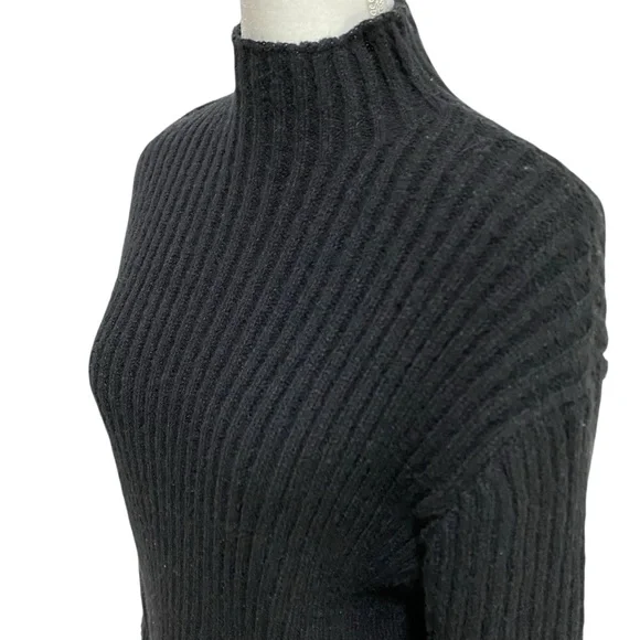 Steve Madden Black Ribbed Turtleneck Sweater - Picture 11 of 17